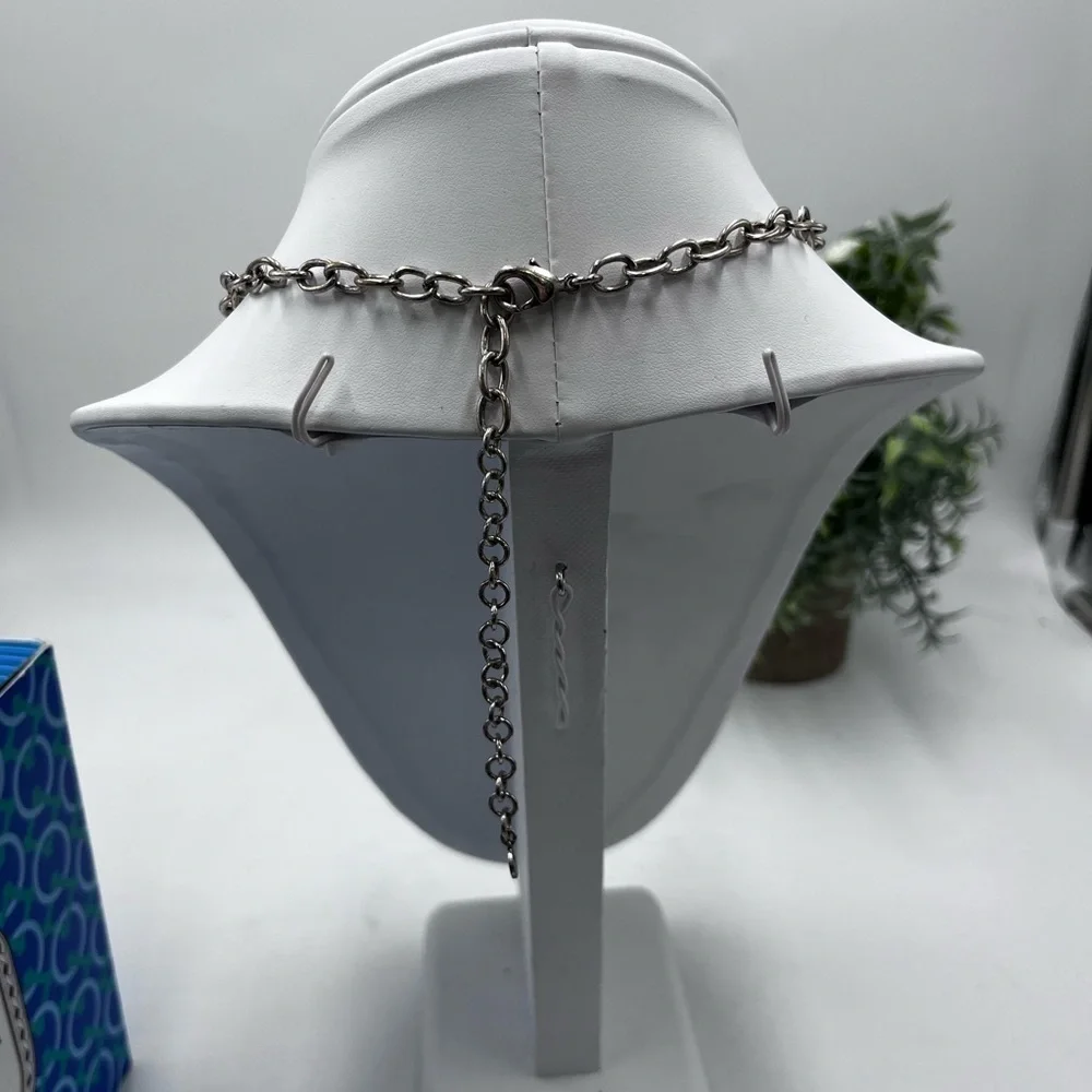 Stunning Stella & Dot Lila Crystal Rhinestone Statement Bib Necklace‎